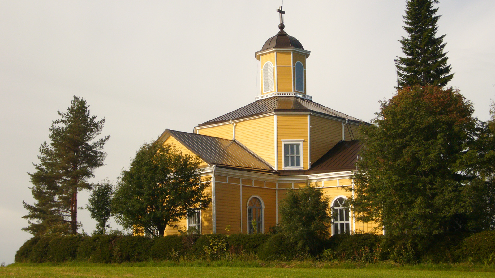 Lehtimäen kirkon ulkomaalaus - Arkkitehtitoimisto Tuomela, Alajärvi